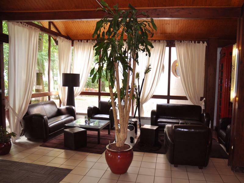 Enzo Hotels Diane - Logis Amneville Ngoại thất bức ảnh