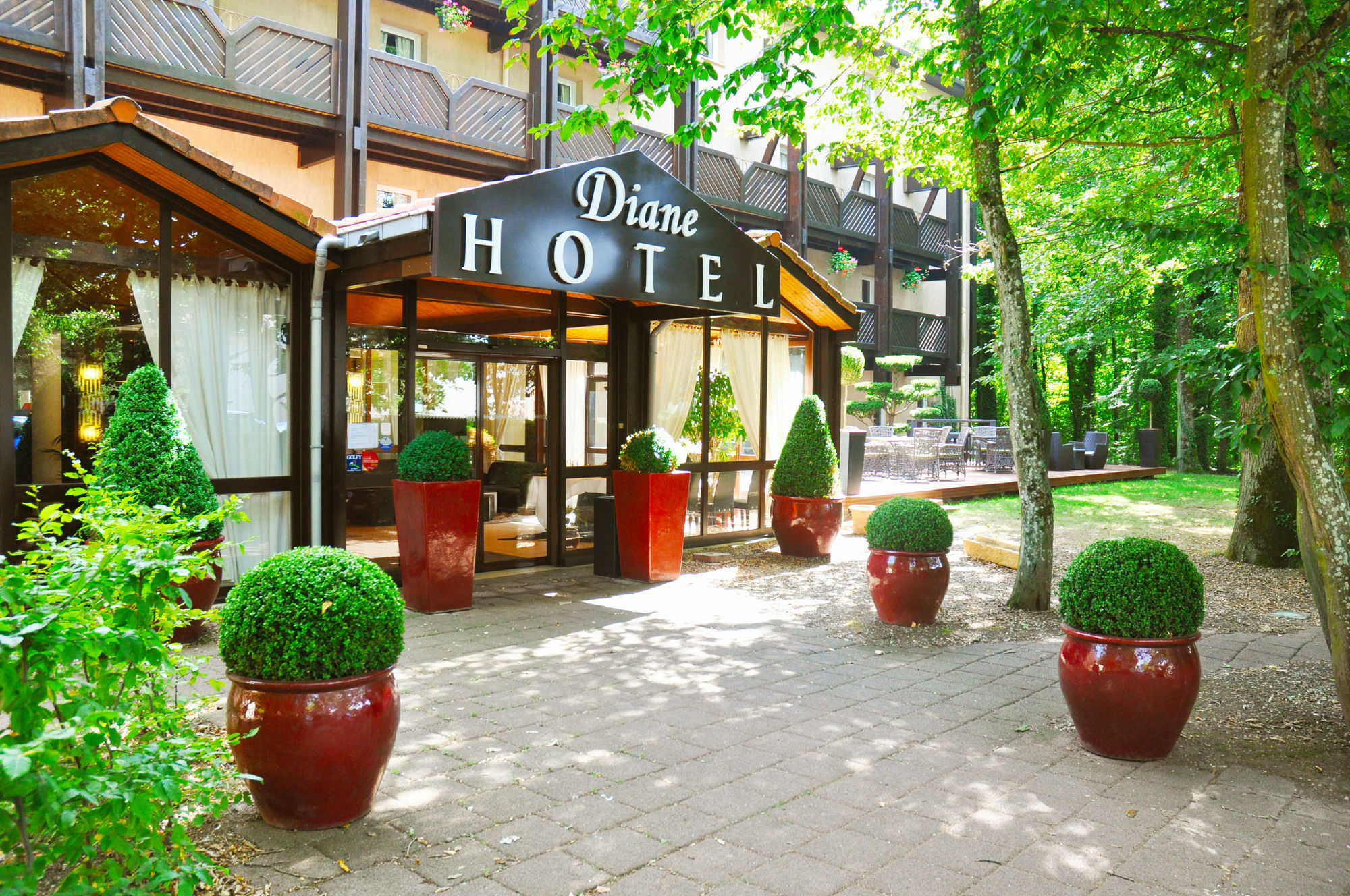 Enzo Hotels Diane - Logis Amneville Ngoại thất bức ảnh